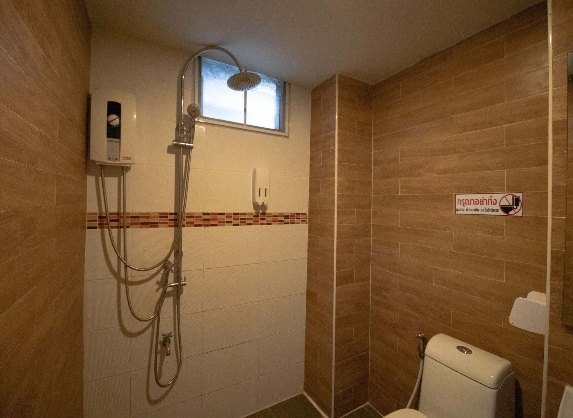 Kun Hotel Nakhonratchasima Eksteriør billede